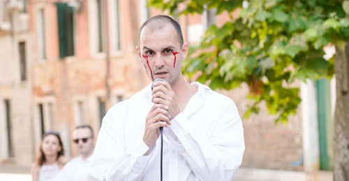Spettacolo teatrale dal vivo
